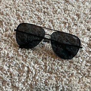 Quay Black Aviators